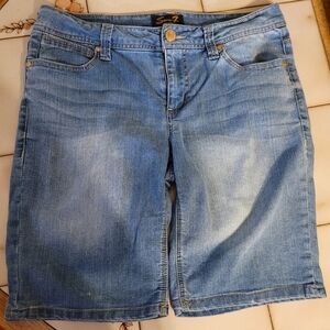 Seven 7 long blue jean shorts sz.10..